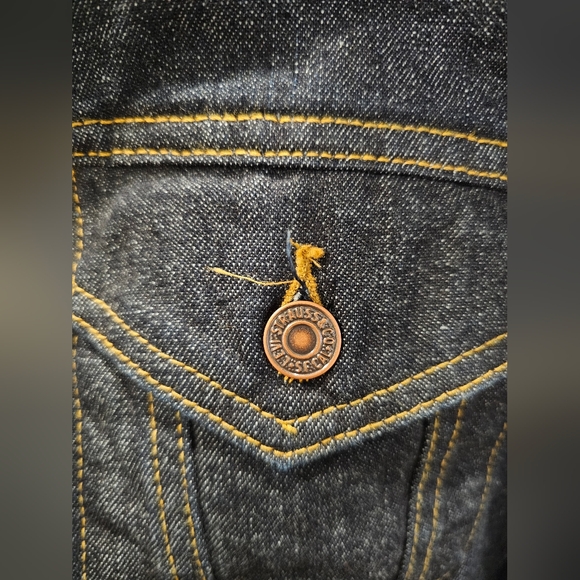 Vintage Levis Men's Denim Jacket - Picture 8 of 10